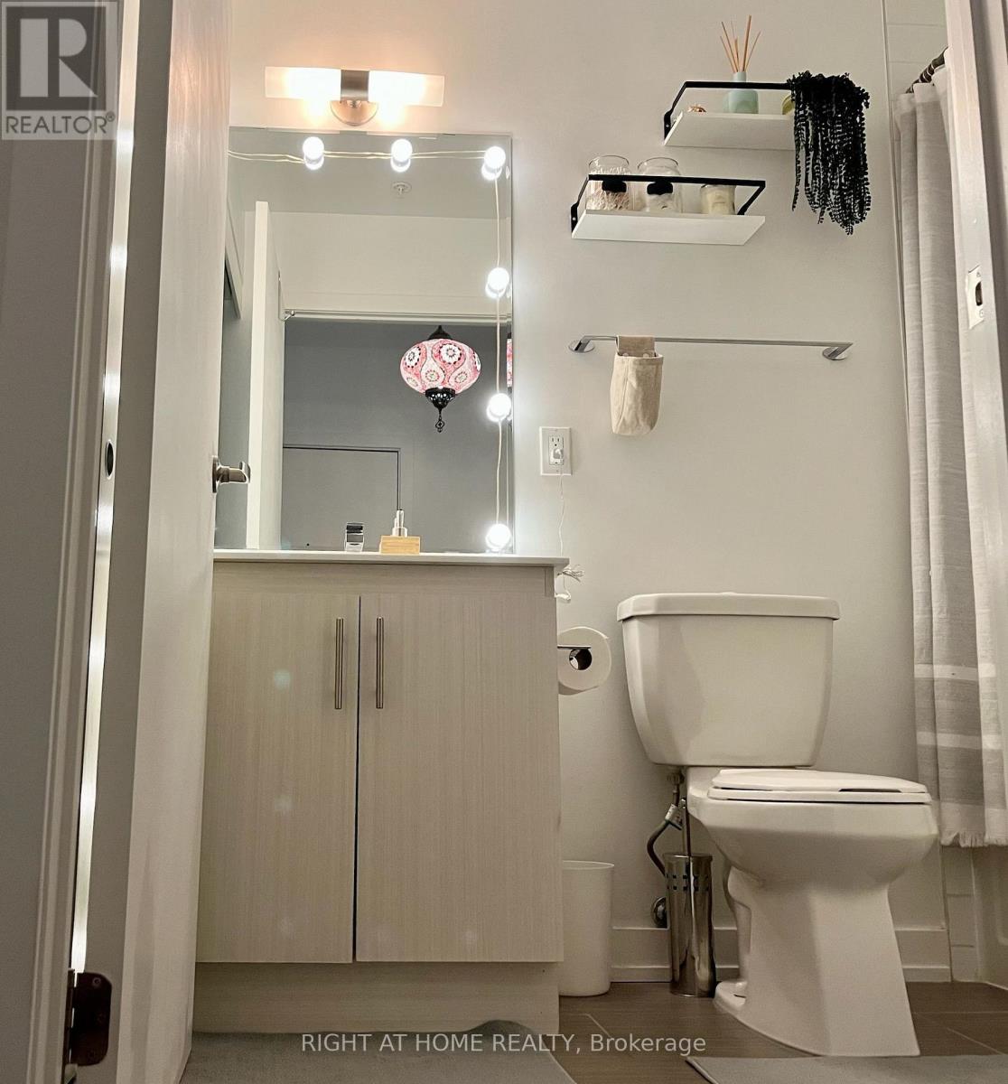 205 - 10 Willison Square, Toronto, Ontario  M5T 0A8 - Photo 22 - C13853716