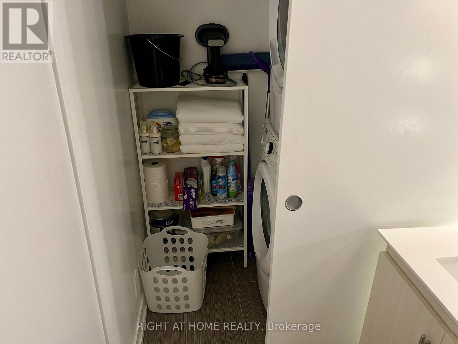 205 - 10 Willison Square, Toronto, Ontario  M5T 0A8 - Photo 26 - C13853716