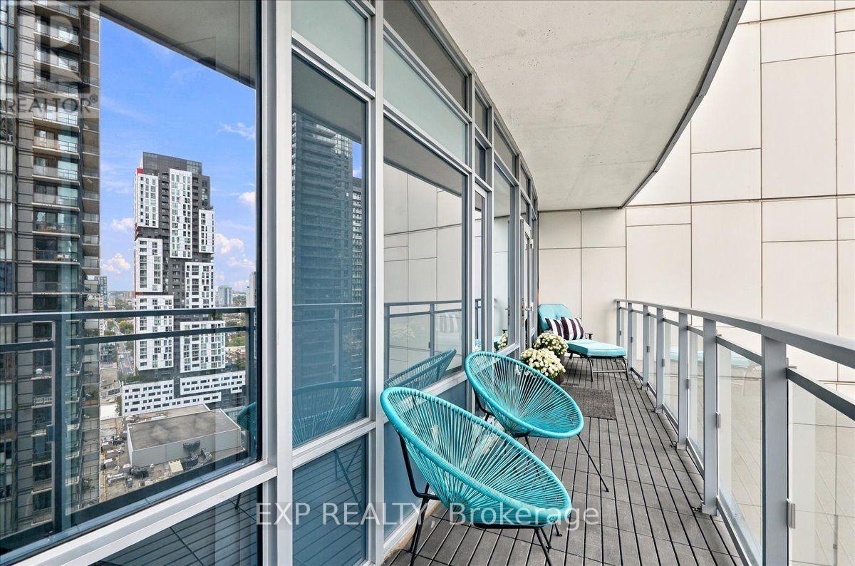 2206 - 21 Widmer Street, Toronto, Ontario  M5V 0B8 - Photo 11 - C13853728