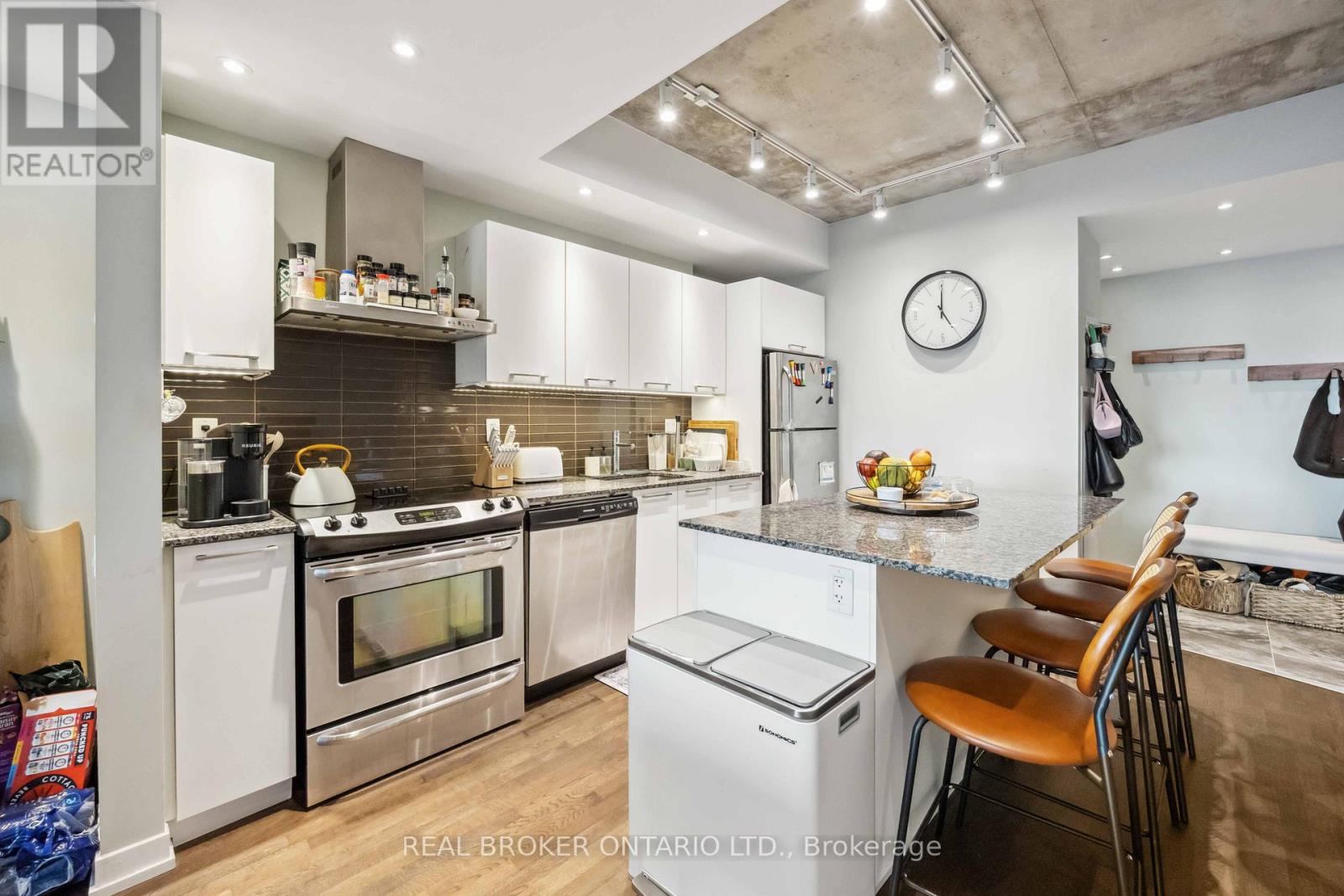 222 - 95 Bathurst Street, Toronto, Ontario  M5V 0H7 - Photo 21 - C13853806