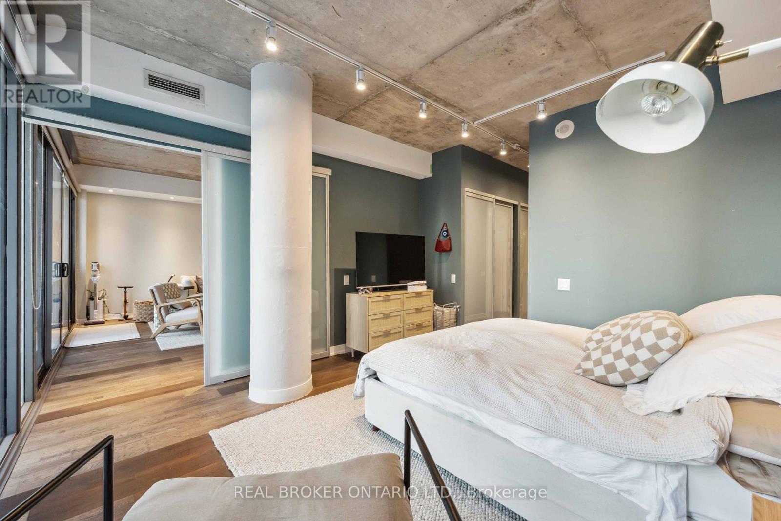 222 - 95 Bathurst Street, Toronto, Ontario  M5V 0H7 - Photo 9 - C13853806