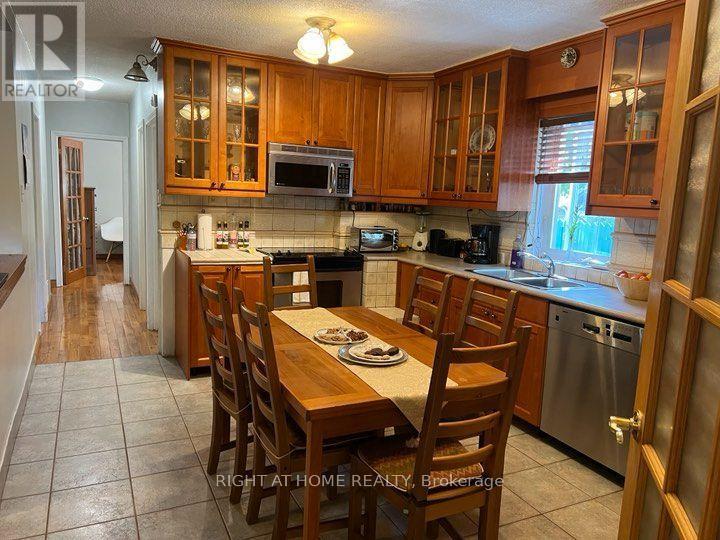 Main Floor - 15 Lynnhaven Road, Toronto, Ontario  M6A 2K7 - Photo 2 - C13853888