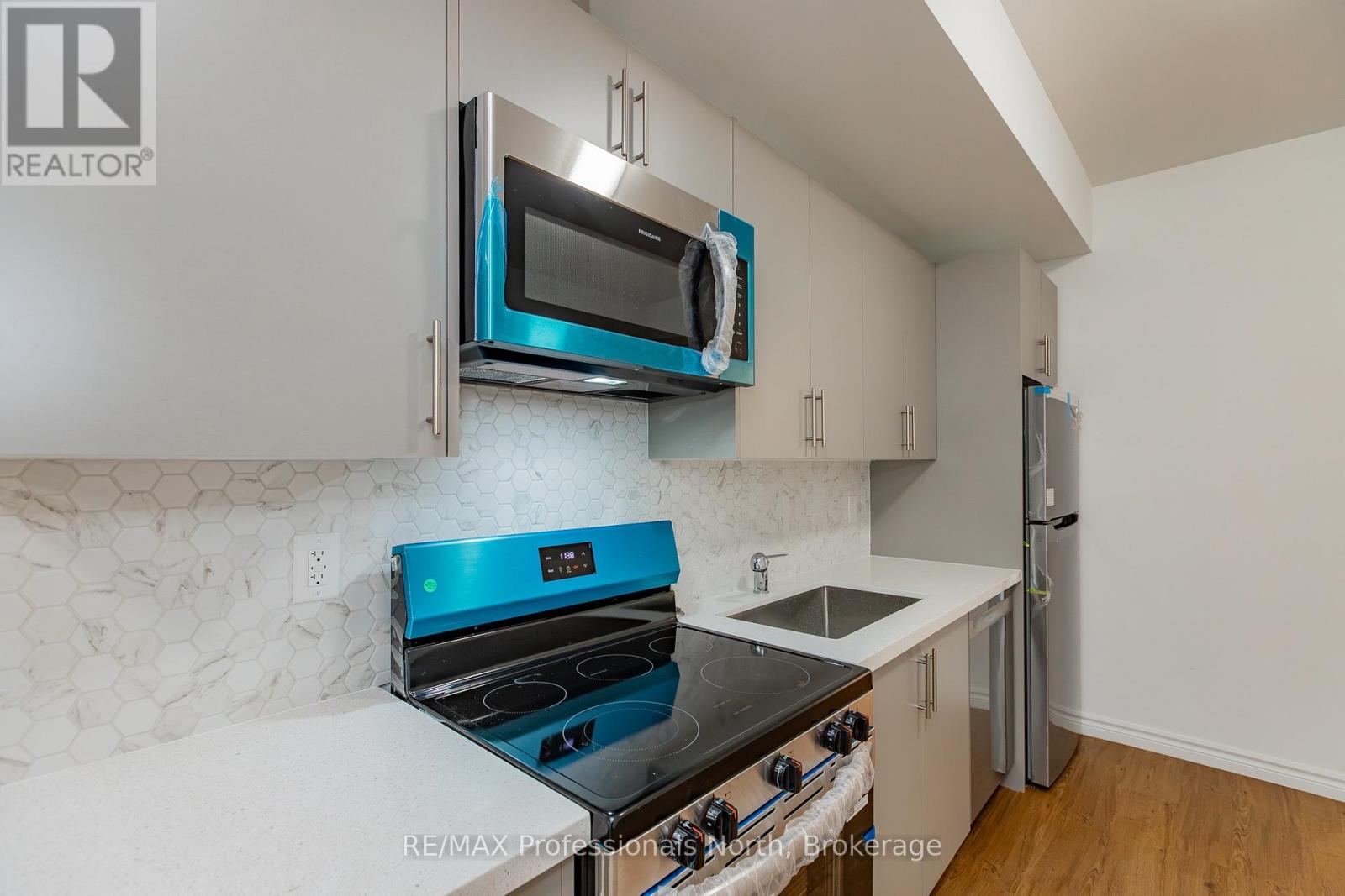 104 - 6 Suncrest Lane, Huntsville (Chaffey), Ontario  P1H 0K3 - Photo 8 - X13853816