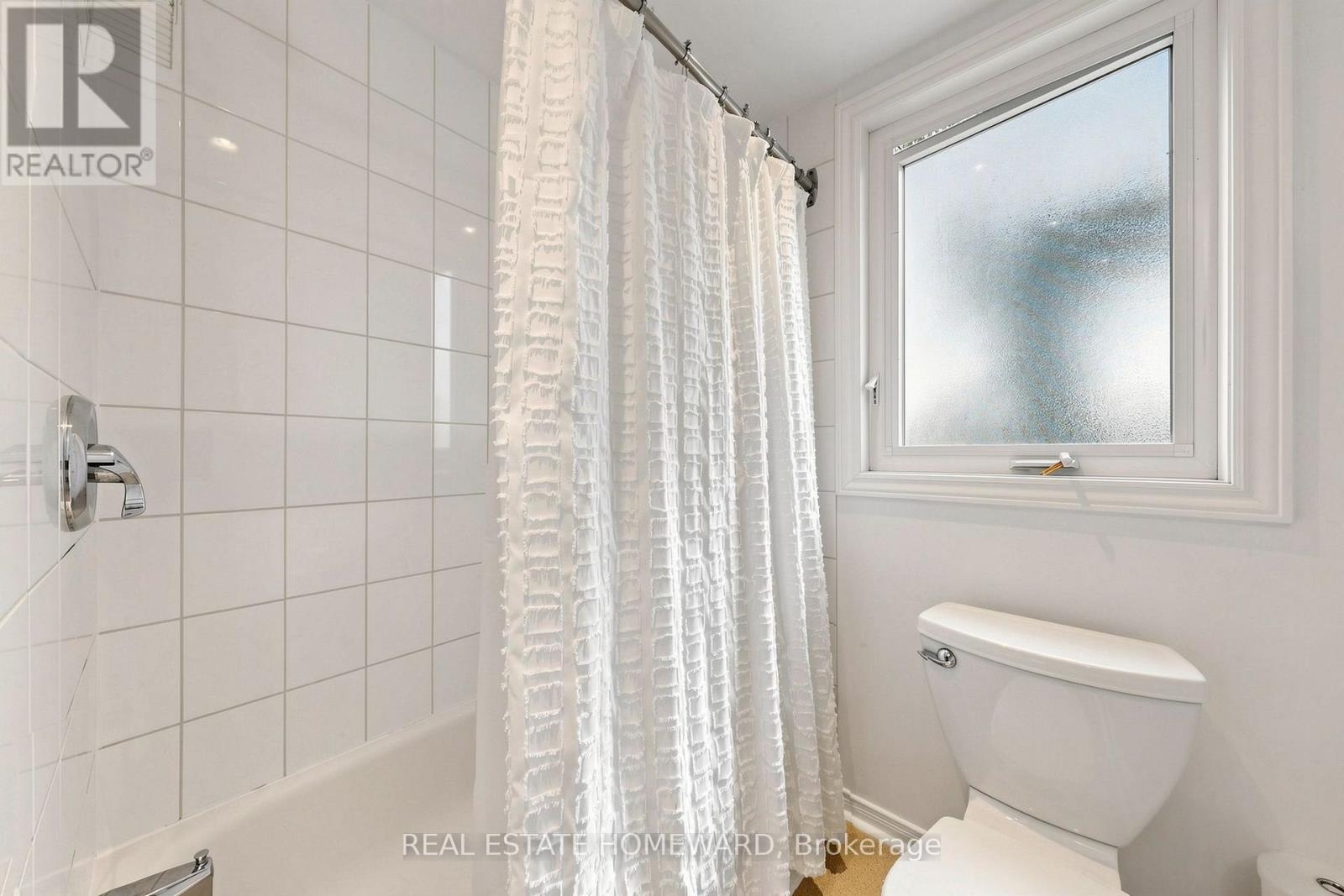 249 Queensdale Avenue, Toronto, Ontario  M4C 2B3 - Photo 33 - E13853860