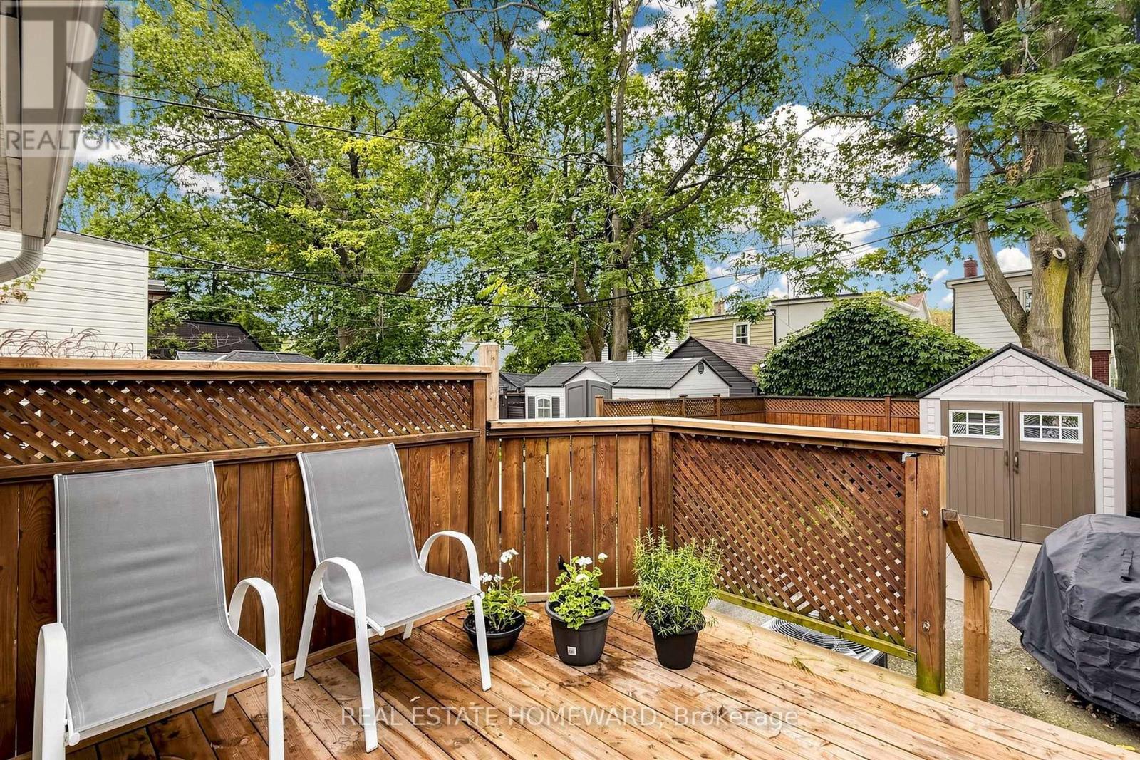 249 Queensdale Avenue, Toronto, Ontario  M4C 2B3 - Photo 39 - E13853860