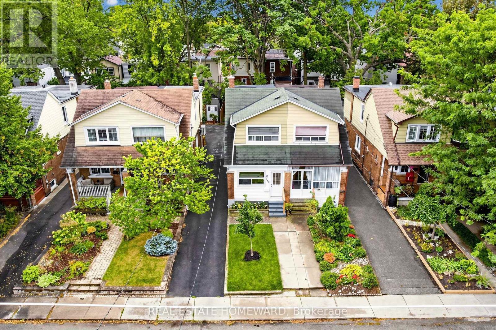 249 Queensdale Avenue, Toronto, Ontario  M4C 2B3 - Photo 43 - E13853860