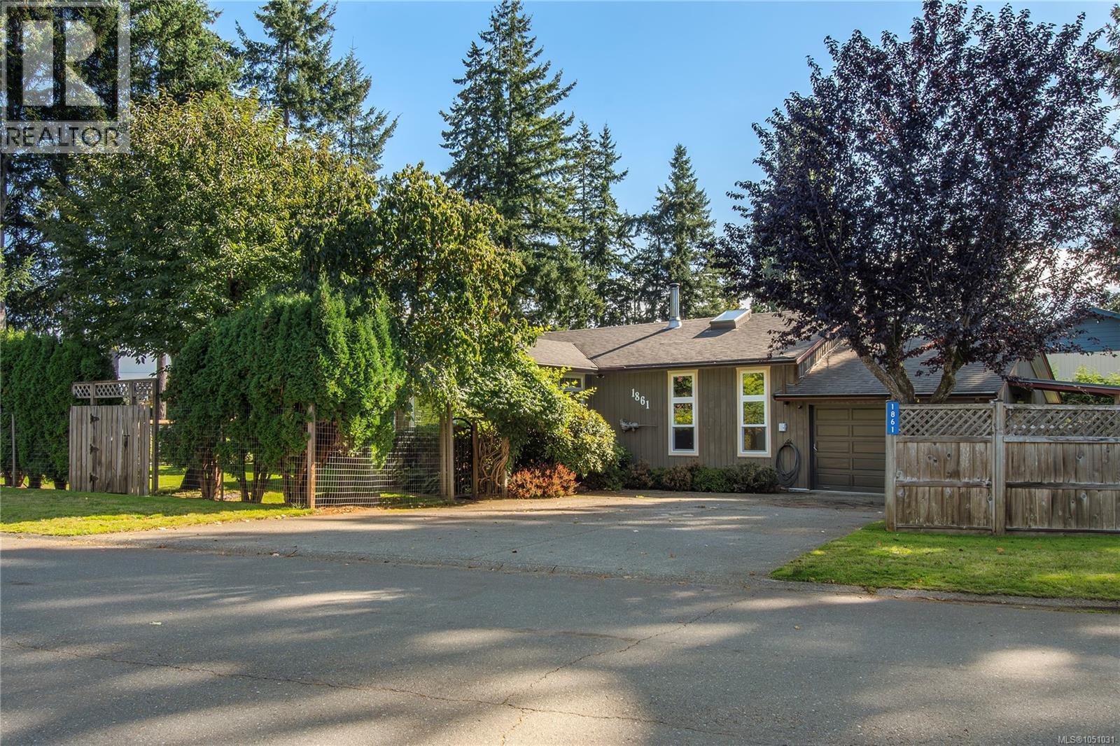 1861 Carlyle Cres, Campbell River, British Columbia