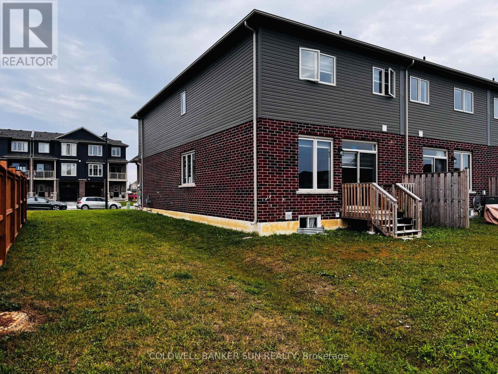 46 Zoe Lane, Hamilton, Ontario  L0R 1C0 - Photo 4 - X13851842