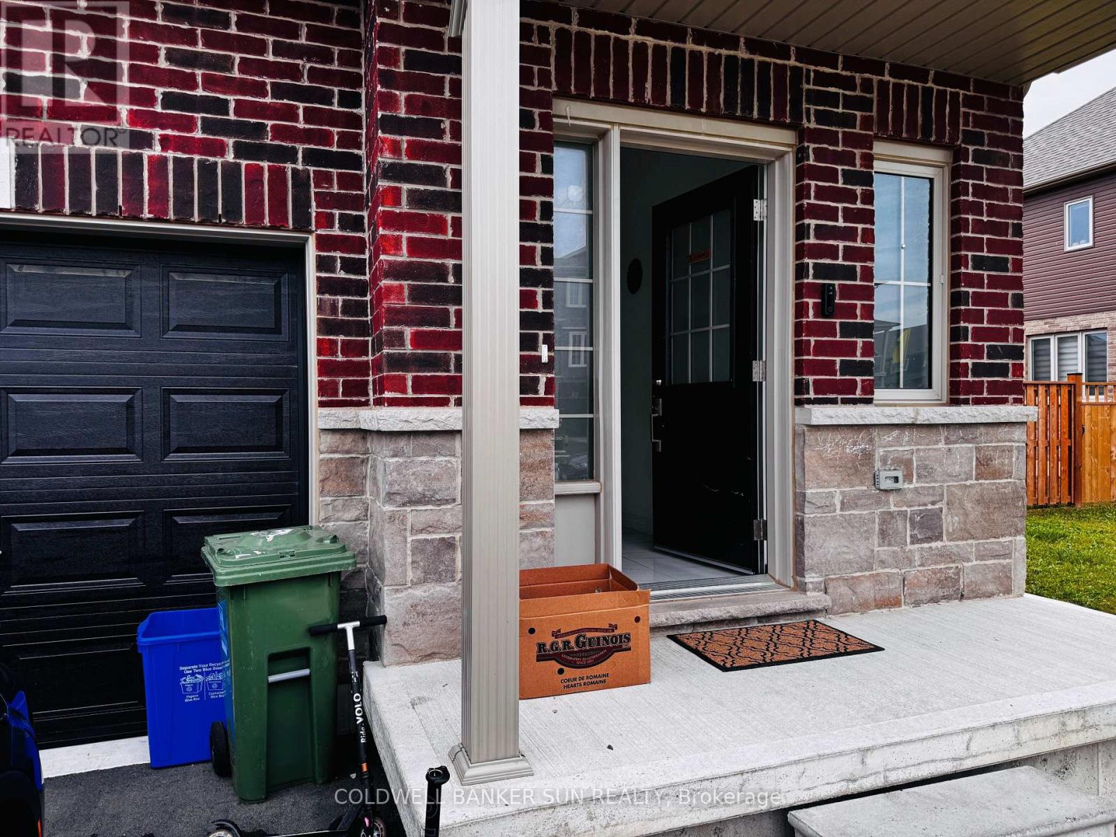 46 Zoe Lane, Hamilton, Ontario  L0R 1C0 - Photo 5 - X13851842