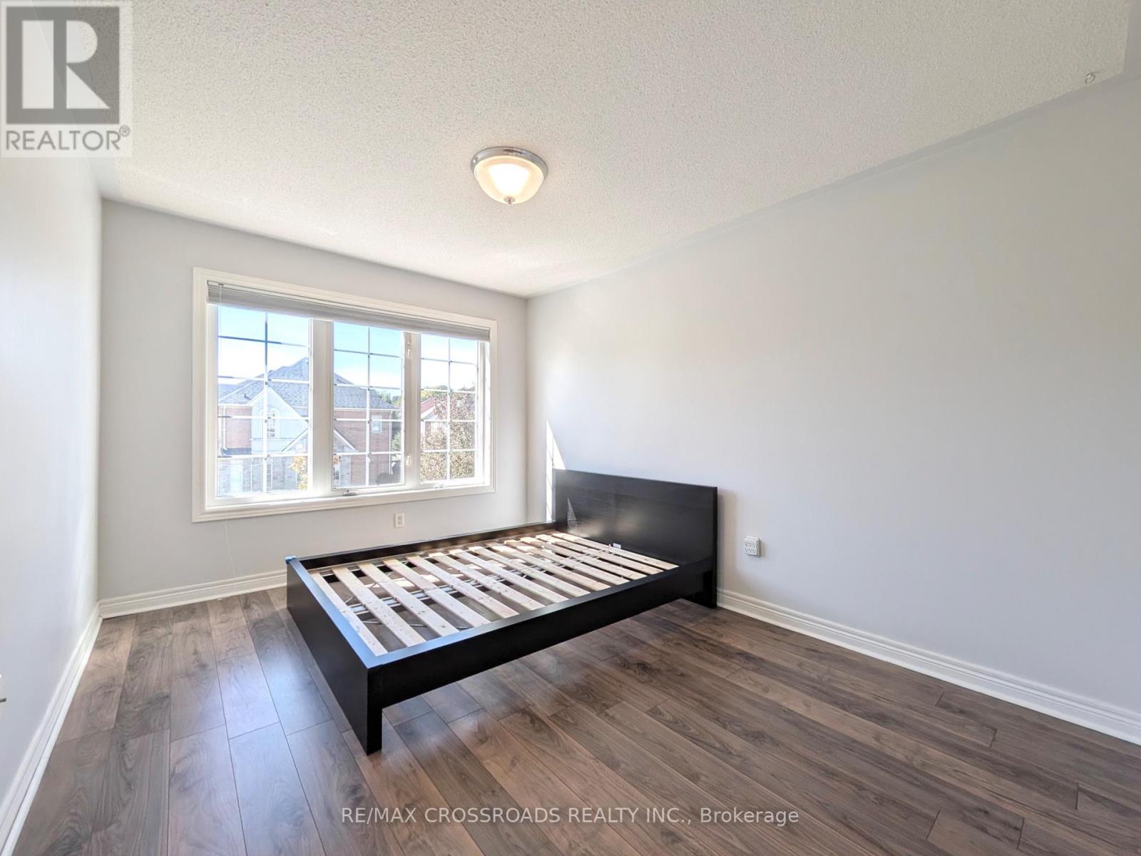 31 Loire Valley Avenue, Vaughan, Ontario  L4J 8T3 - Photo 18 - N13853536
