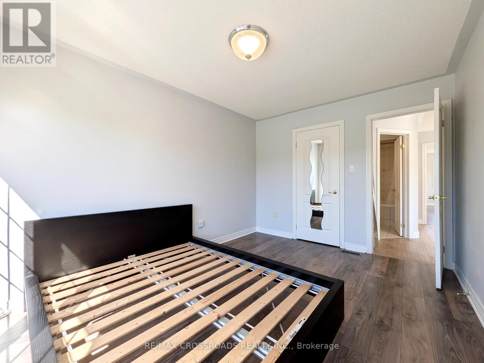 31 Loire Valley Avenue, Vaughan, Ontario  L4J 8T3 - Photo 19 - N13853536
