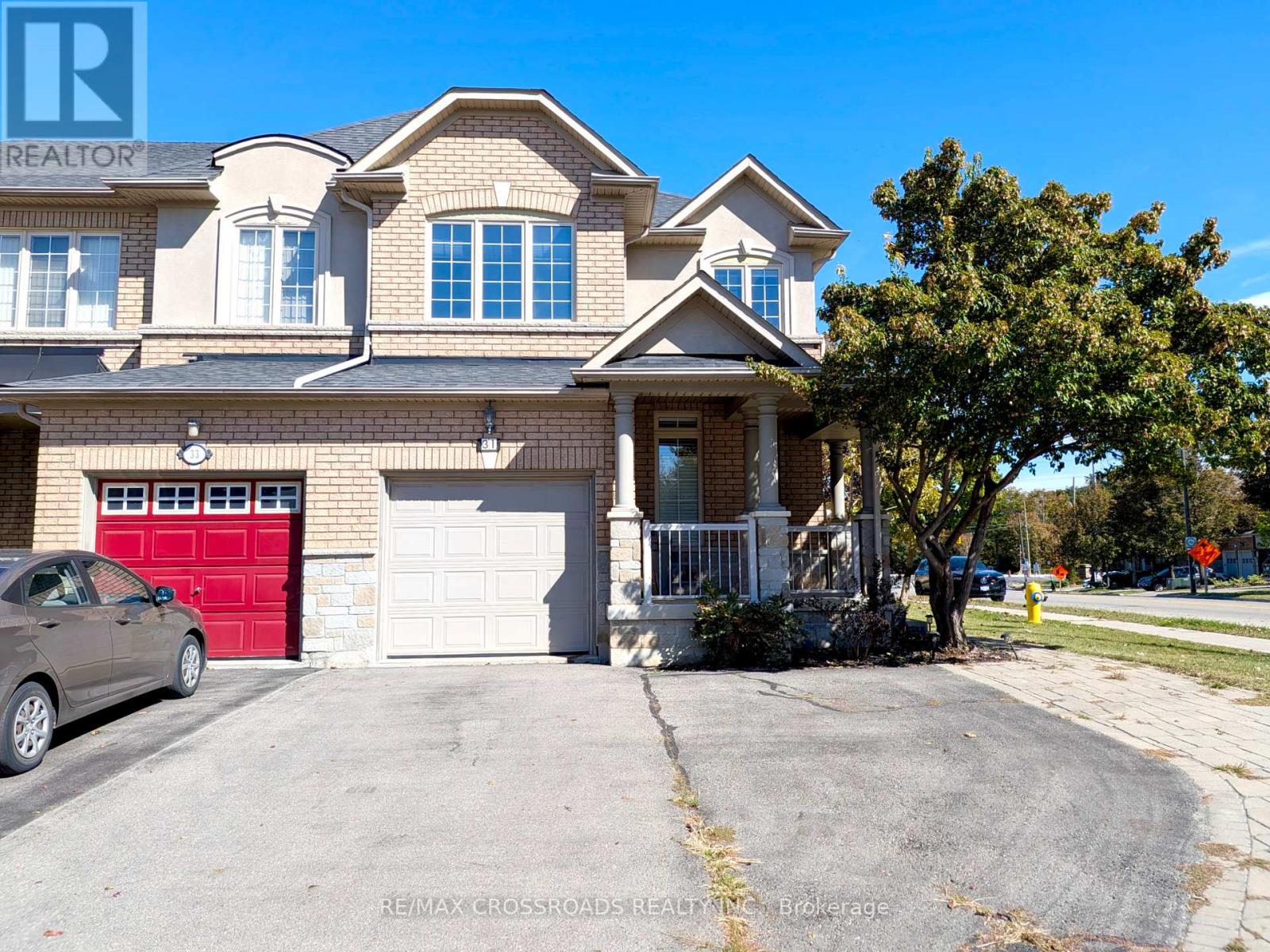 31 Loire Valley Avenue, Vaughan, Ontario  L4J 8T3 - Photo 2 - N13853536