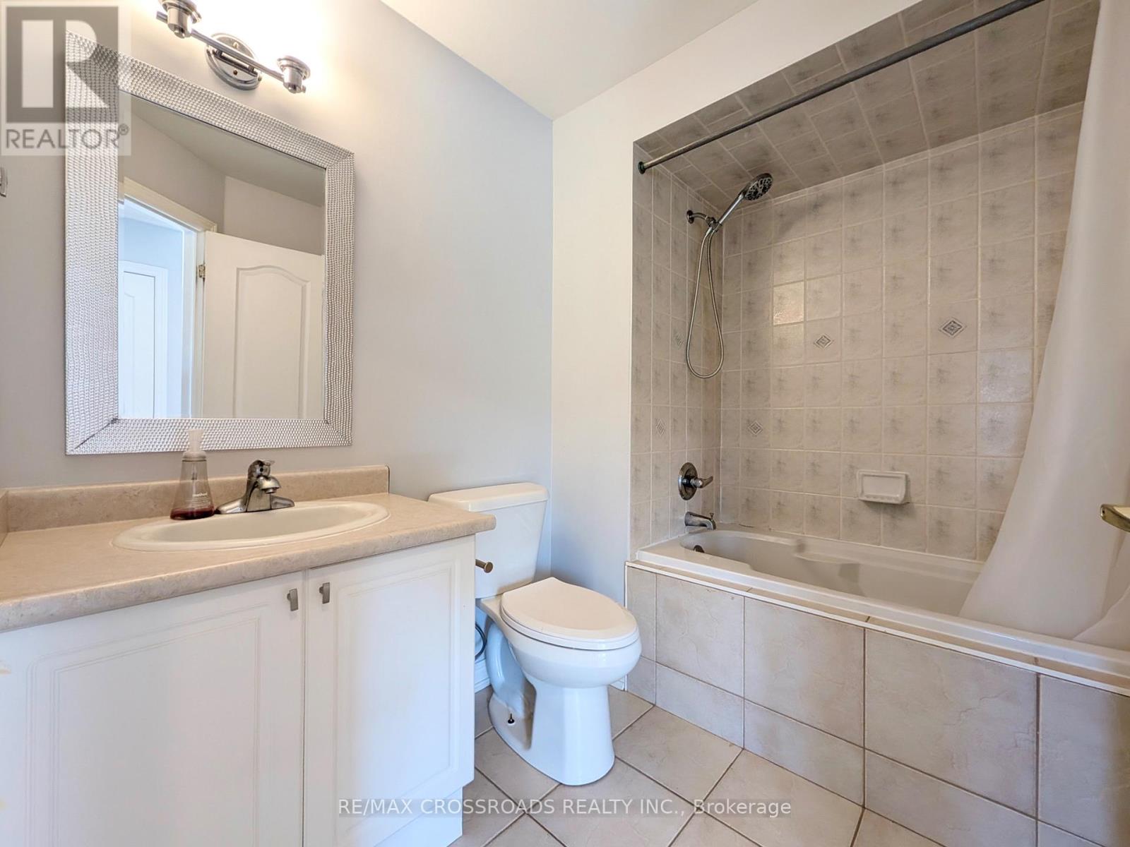 31 Loire Valley Avenue, Vaughan, Ontario  L4J 8T3 - Photo 22 - N13853536