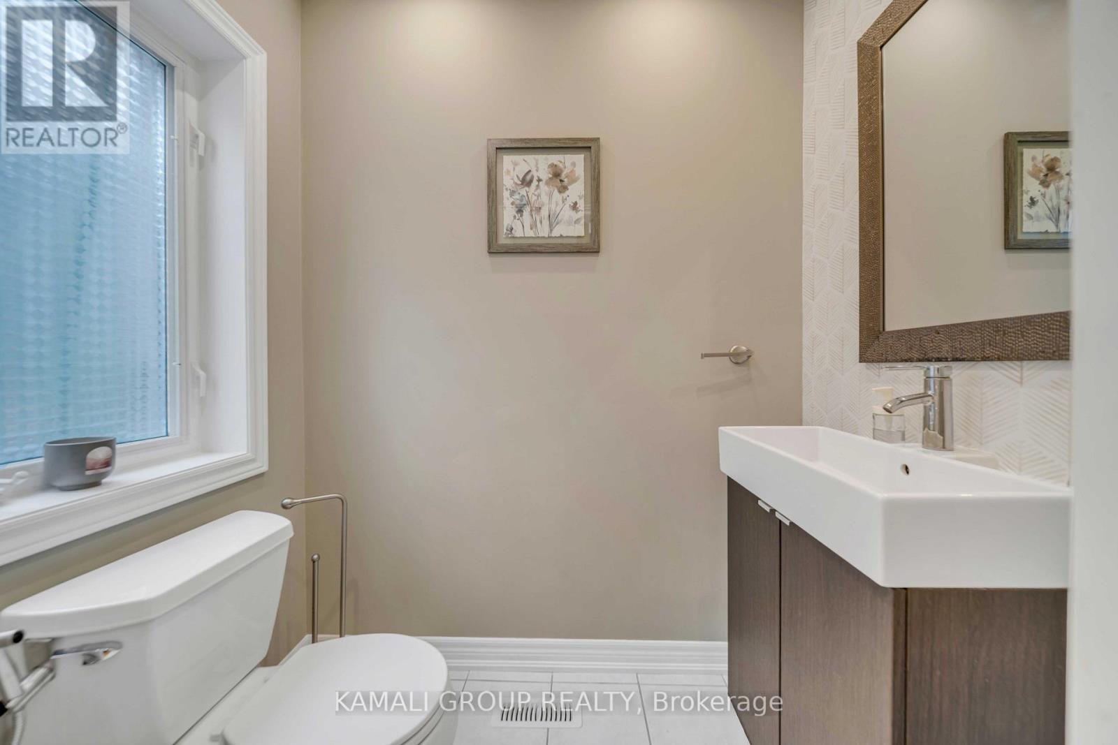 66 Longwood Avenue, Richmond Hill, Ontario  L4E 4A6 - Photo 24 - N13853656