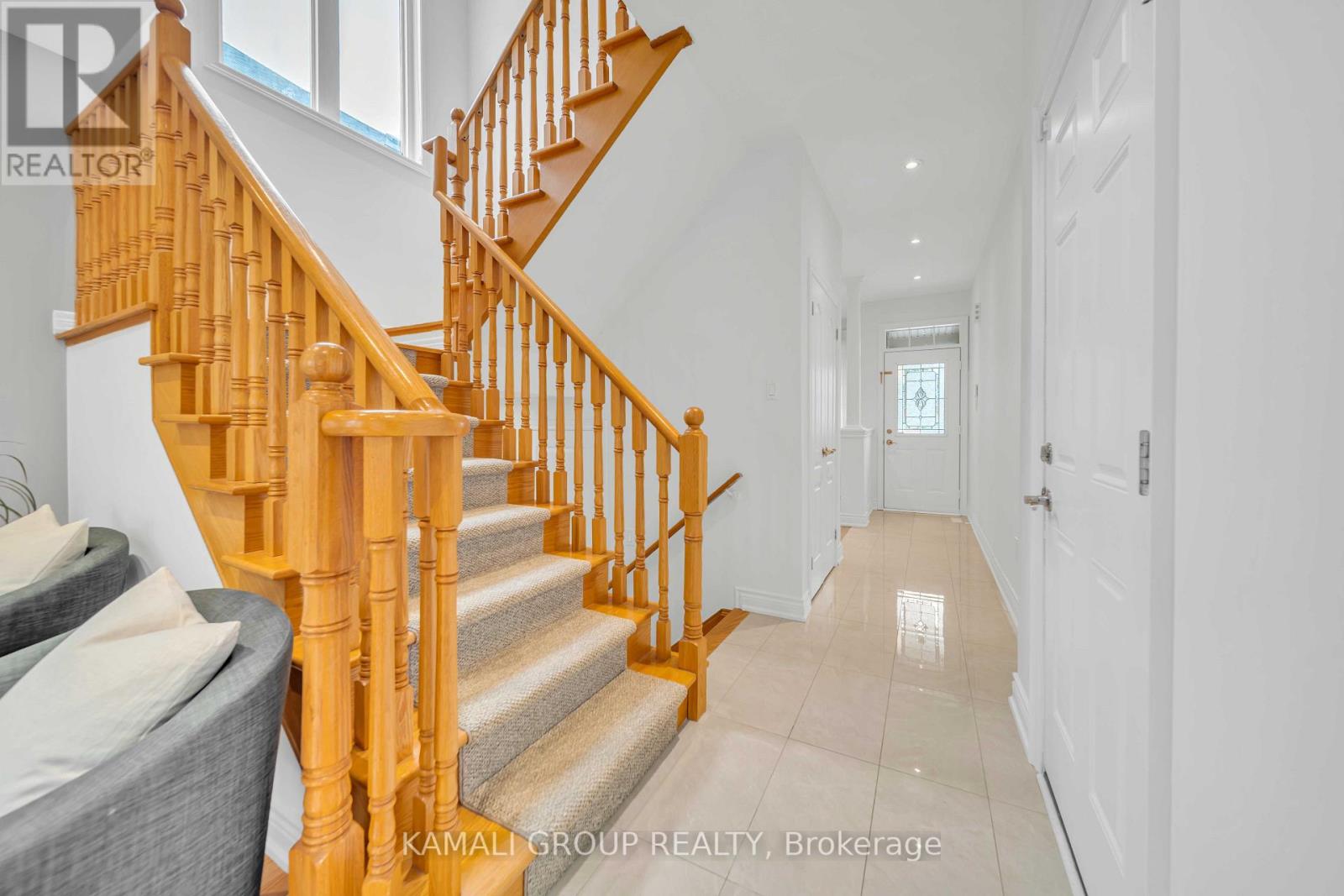 66 Longwood Avenue, Richmond Hill, Ontario  L4E 4A6 - Photo 6 - N13853656