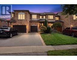 620 BONDI AVENUE, Newmarket, Ontario