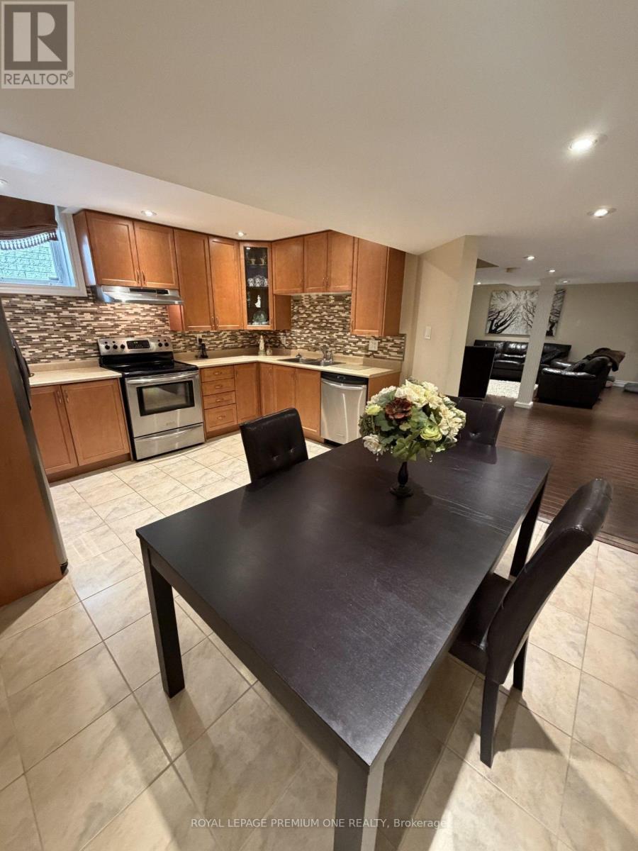 53 Trinita Avenue, Vaughan, Ontario  L4H 3J8 - Photo 35 - N13853846
