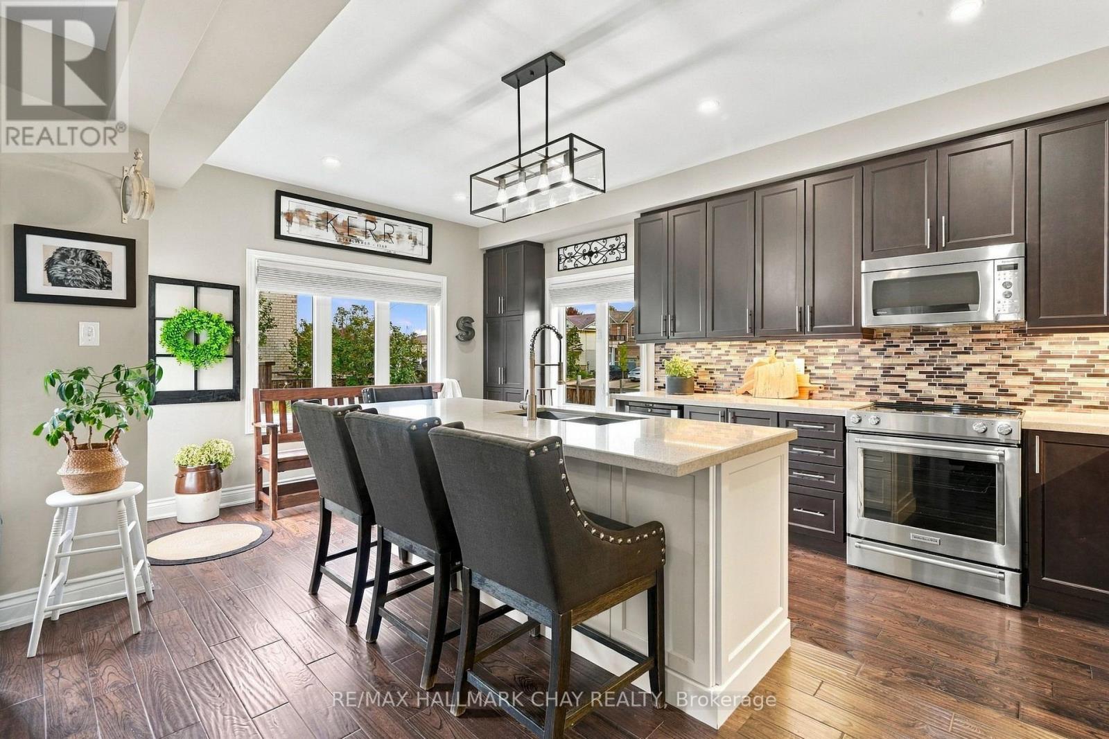 2 Nadmarc Court, Essa (Angus), Ontario  L0M 1B4 - Photo 12 - N13853914
