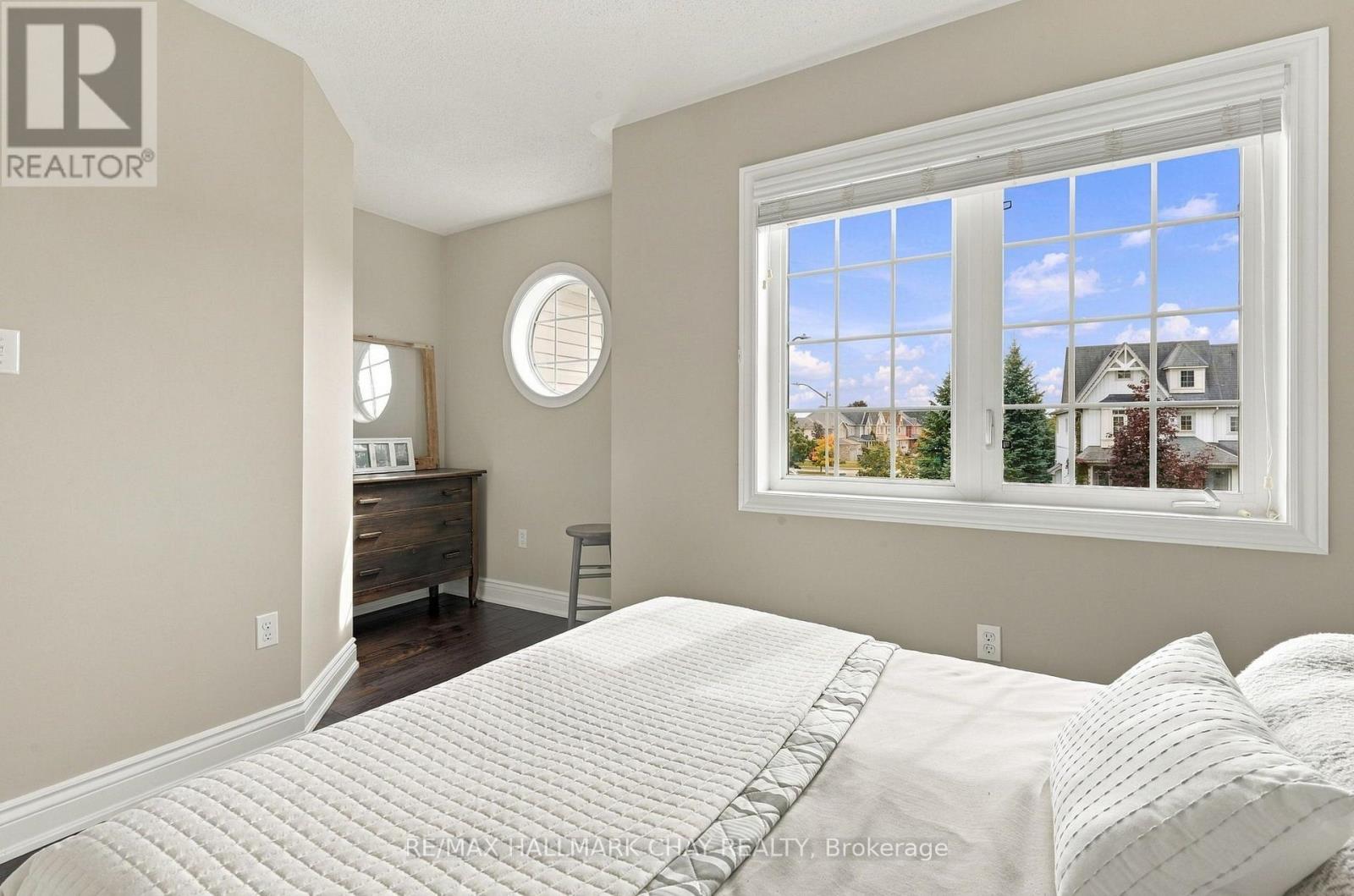 2 Nadmarc Court, Essa (Angus), Ontario  L0M 1B4 - Photo 30 - N13853914