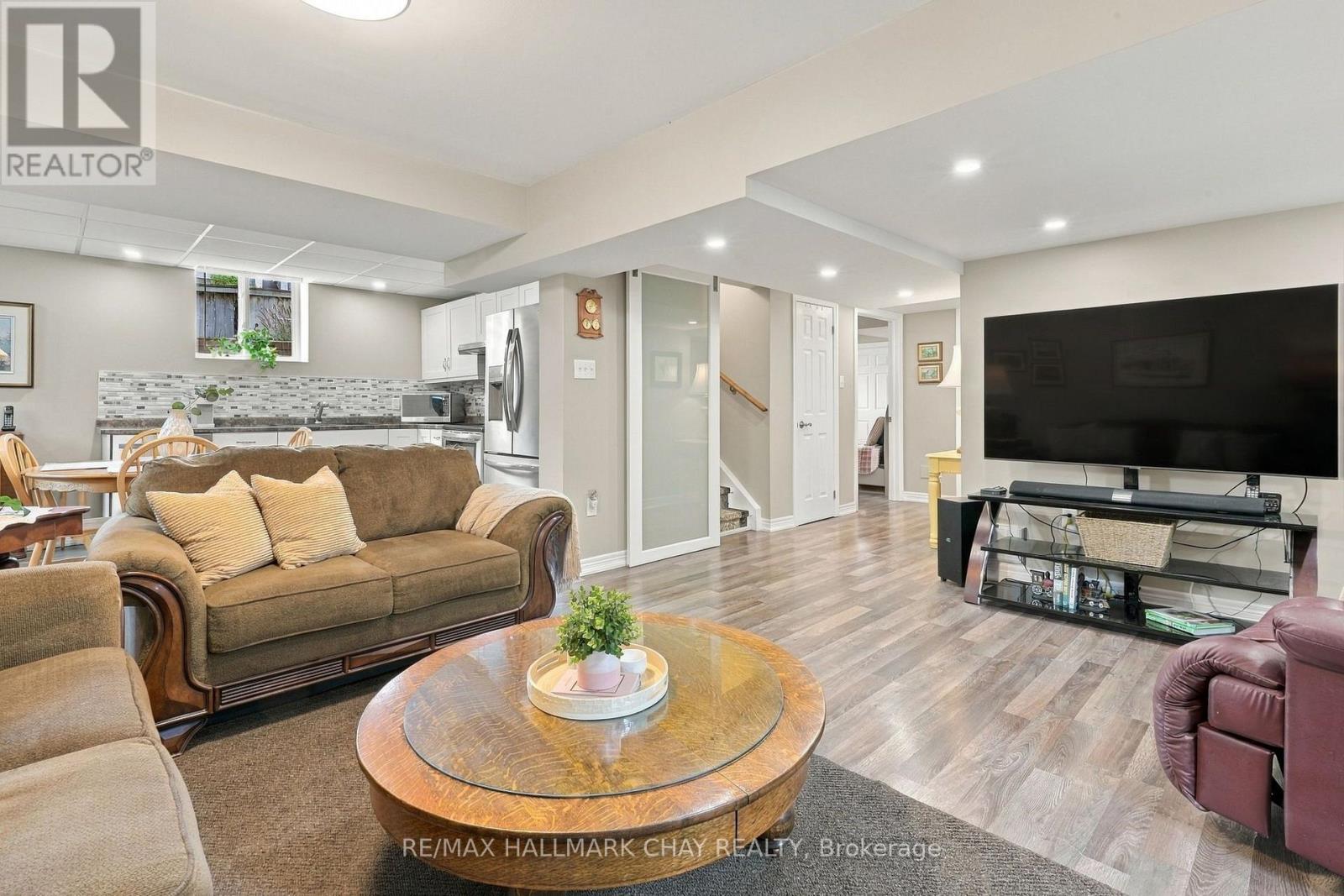 2 Nadmarc Court, Essa (Angus), Ontario  L0M 1B4 - Photo 38 - N13853914