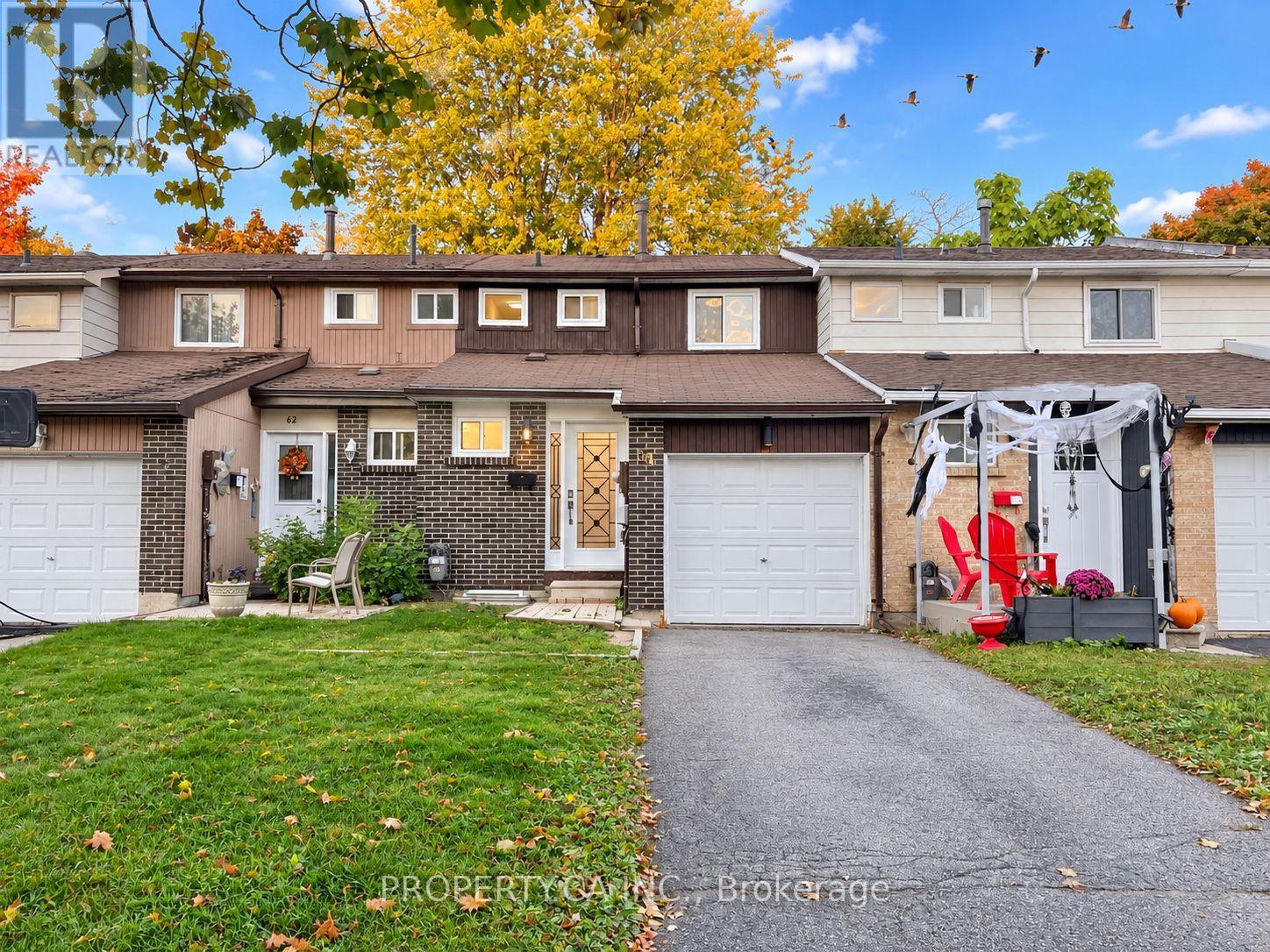 64 Chaucer Crescent, Barrie (Letitia Heights), Ontario  L4N 4T7 - Photo 1 - S13853592