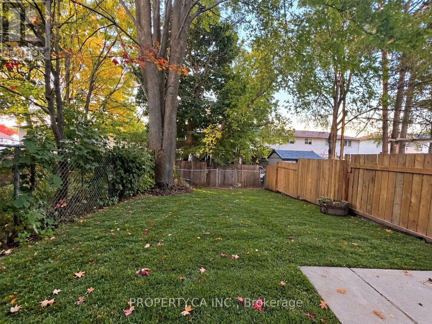64 Chaucer Crescent, Barrie (Letitia Heights), Ontario  L4N 4T7 - Photo 10 - S13853592
