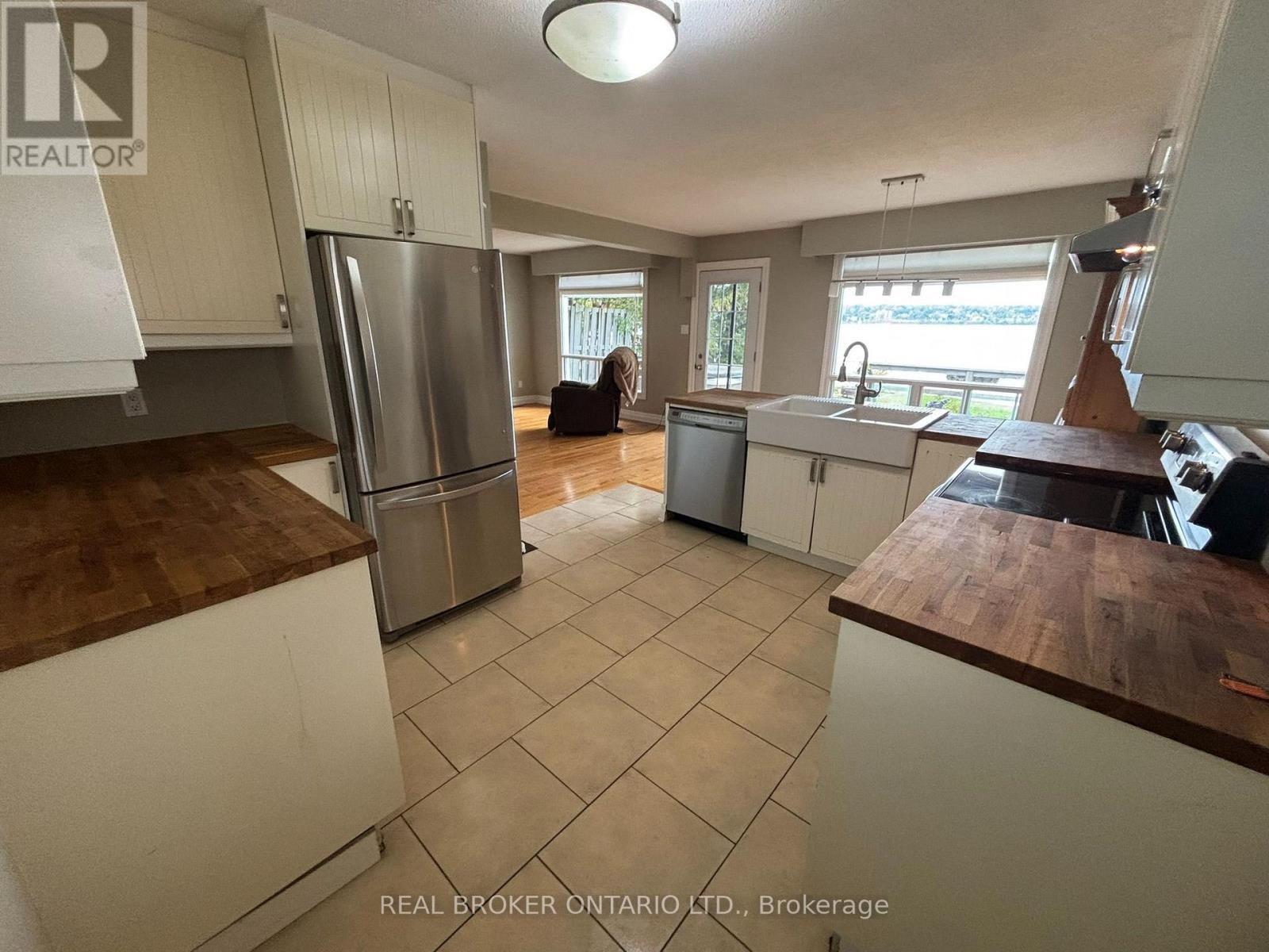 208 Kempview Lane, Barrie (South Shore), Ontario  L4N 3W9 - Photo 9 - S13853740