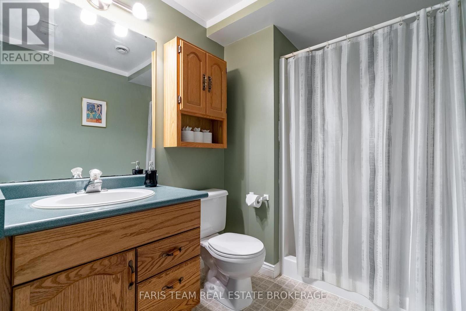 4 Charles Street, Penetanguishene, Ontario  L9M 2G6 - Photo 19 - S13853812