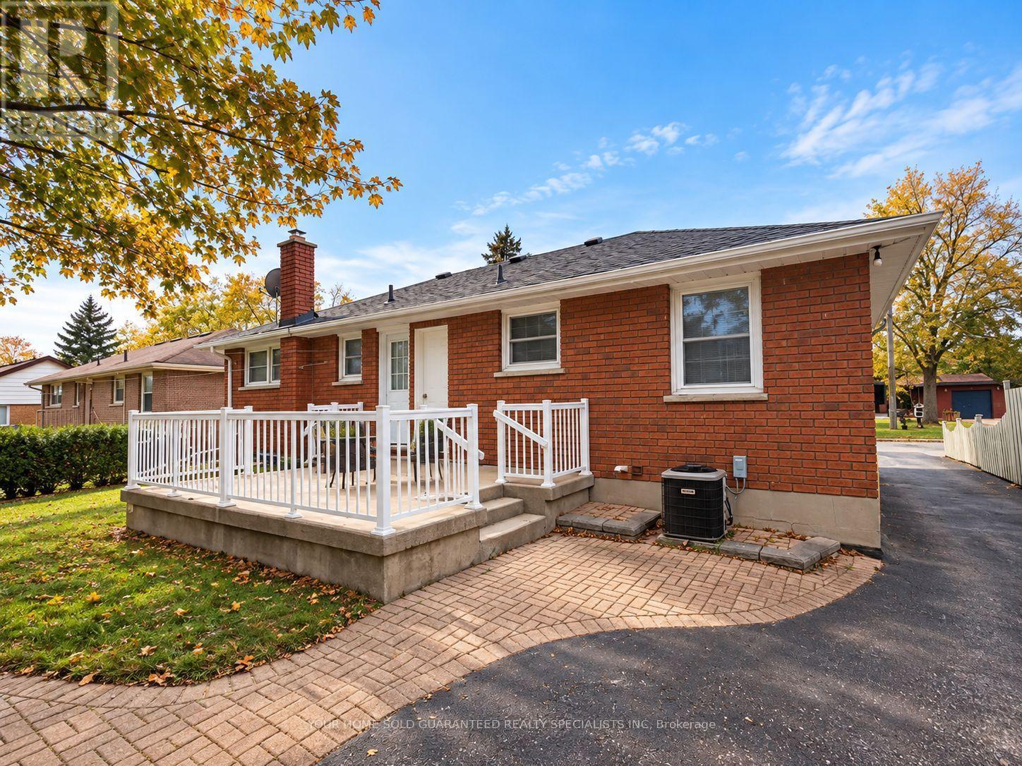 Main Floor - 37 Downsview Drive, Barrie, Ontario  L4M 4P9 - Photo 14 - S13853918
