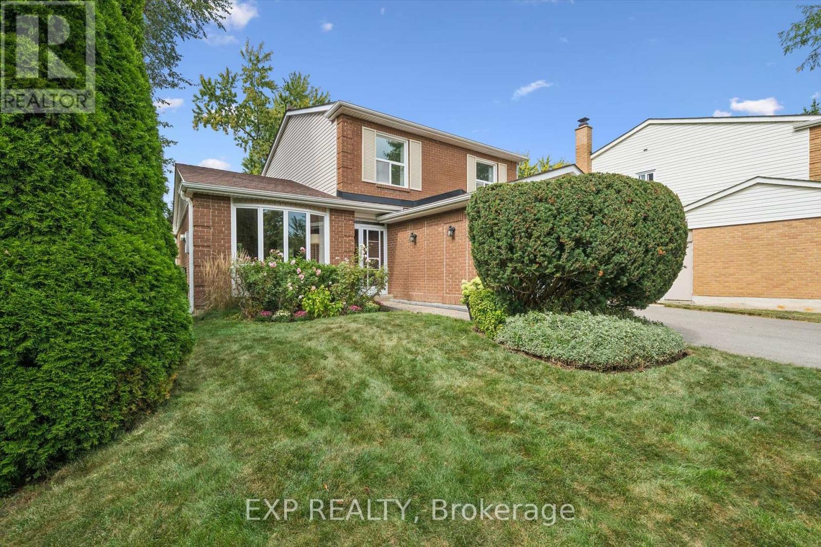 2932 Inlake Court, Mississauga, Ontario  L5N 2A5 - Photo 3 - W13853530