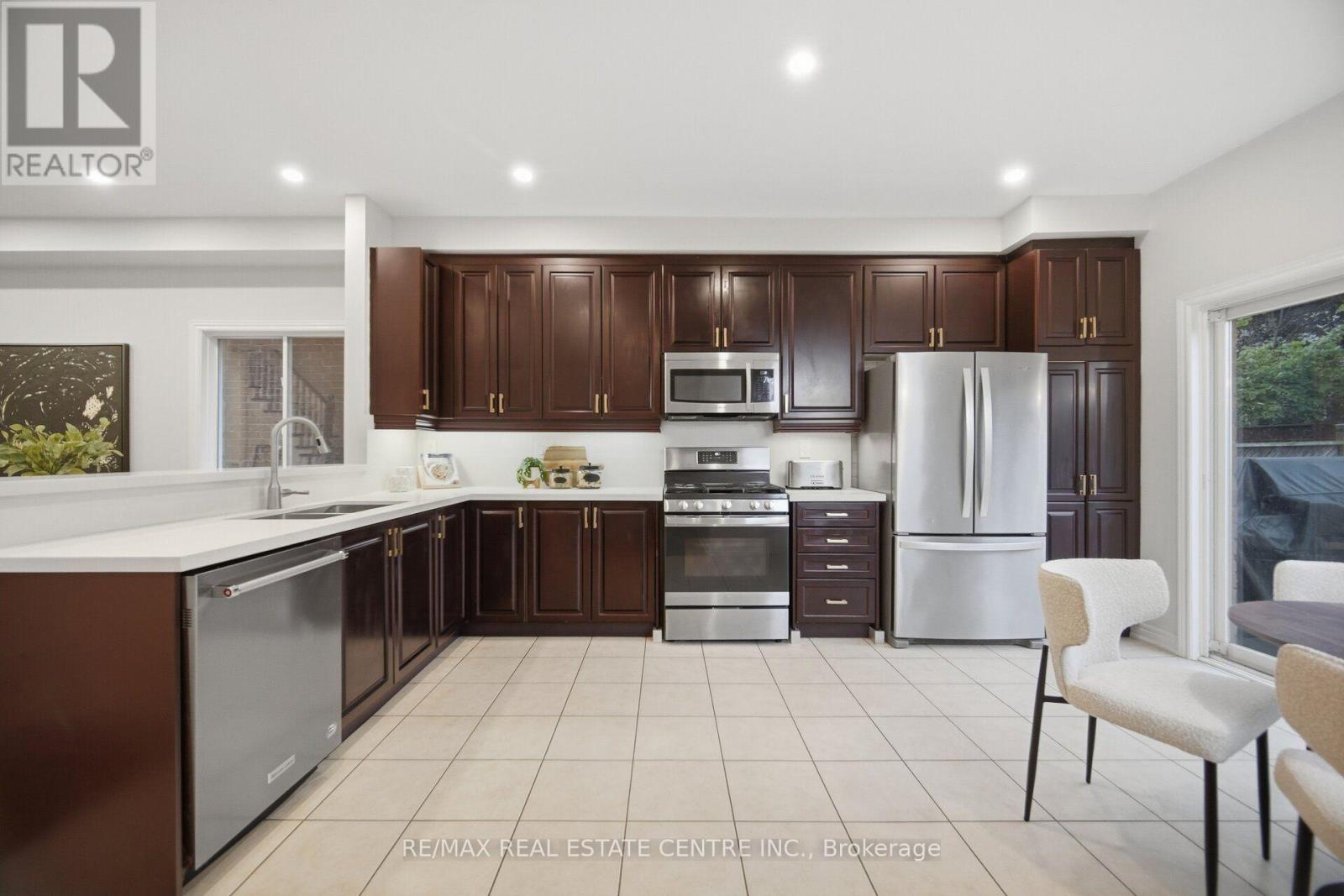 4804 Glasshill Grove, Mississauga, Ontario  L5M 7P3 - Photo 16 - W13853574