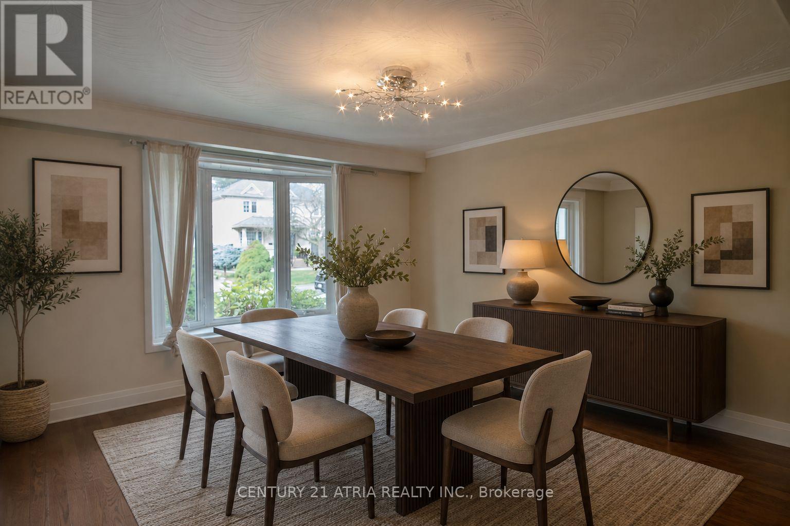 119 Milton Street, Toronto, Ontario  M8Y 2Y4 - Photo 3 - W13853636