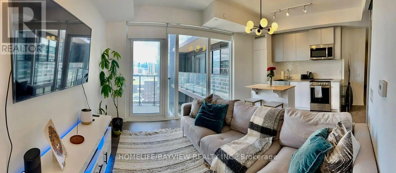 1201 - 270 Dufferin Street, Toronto, Ontario  M6K 1Z6 - Photo 3 - W13853666