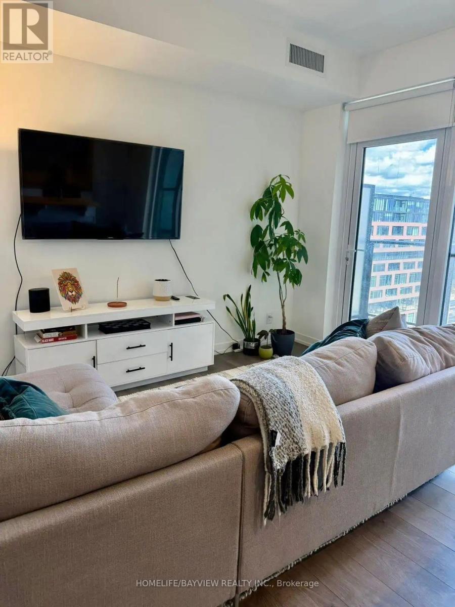 1201 - 270 Dufferin Street, Toronto, Ontario  M6K 1Z6 - Photo 4 - W13853666