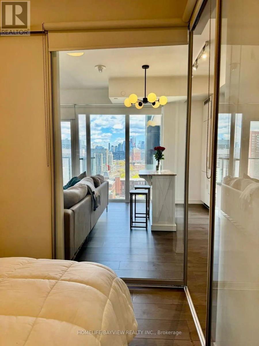 1201 - 270 Dufferin Street, Toronto, Ontario  M6K 1Z6 - Photo 6 - W13853666