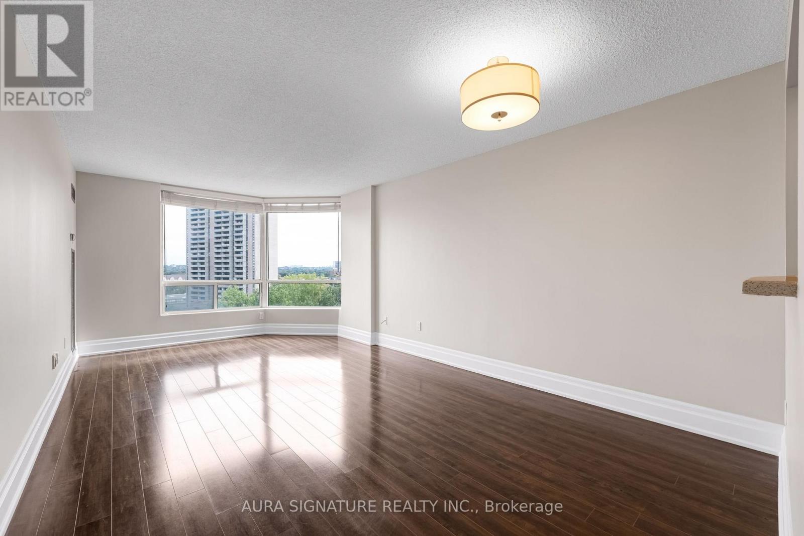 1010 - 3 Hickory Tree Road, Toronto, Ontario  M9N 3W5 - Photo 15 - W13853724