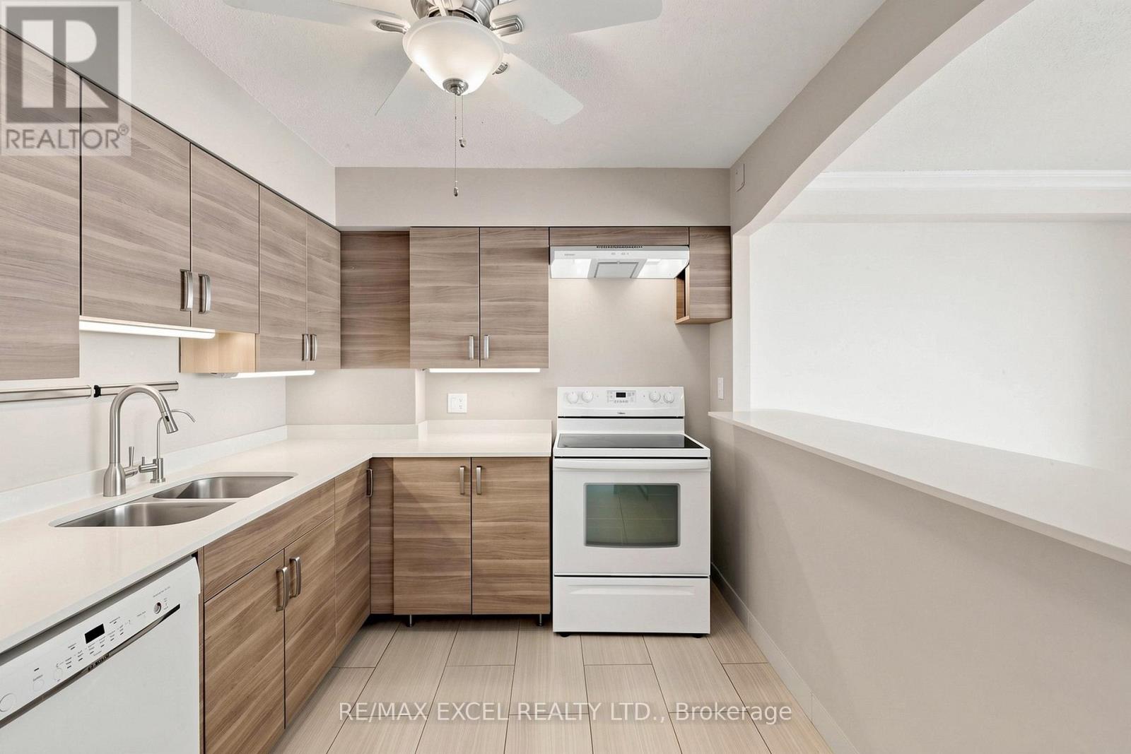 607 - 5280 Lakeshore Road, Burlington, Ontario L7L 5R1 - Photo 15 - W13853848