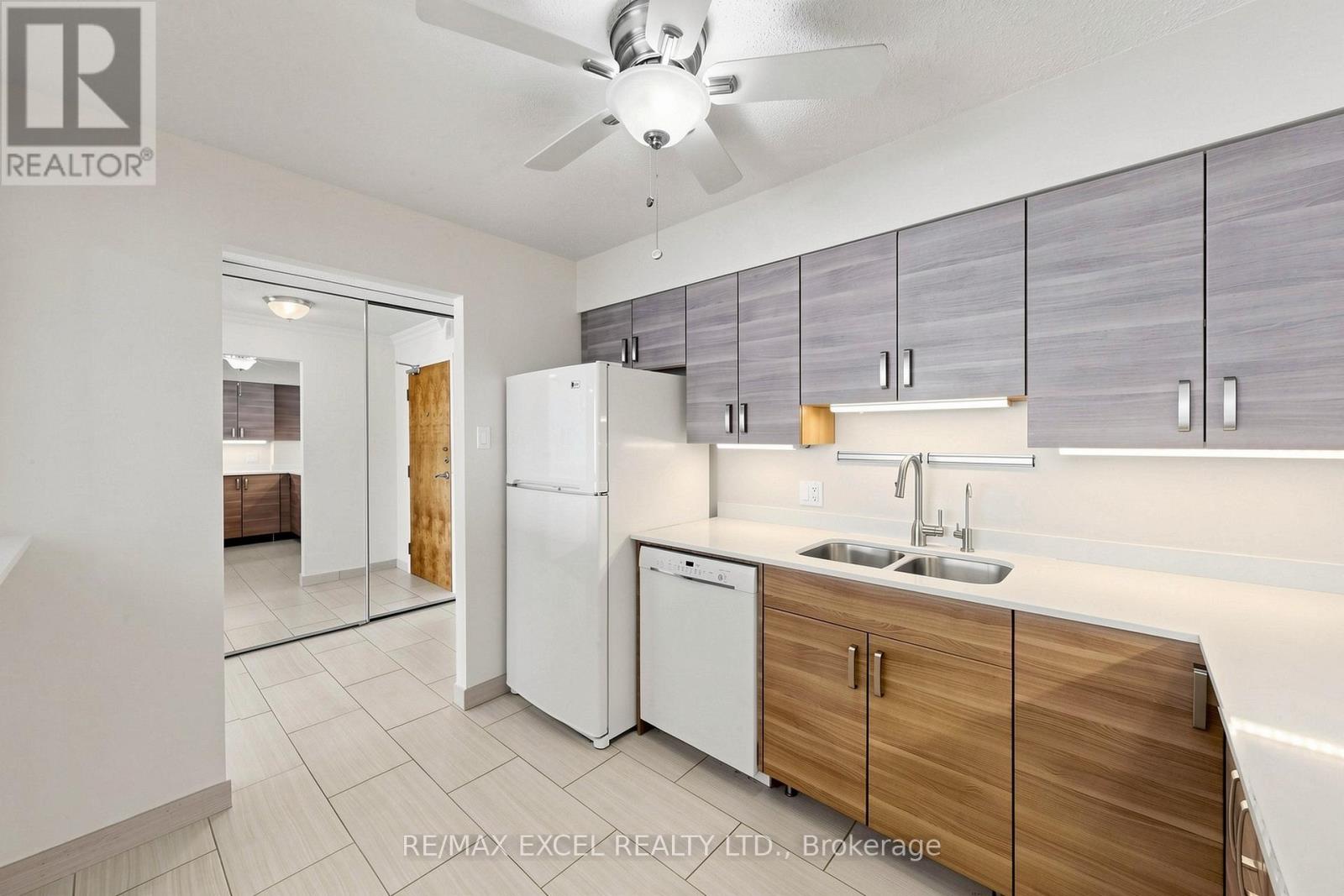 607 - 5280 Lakeshore Road, Burlington, Ontario L7L 5R1 - Photo 16 - W13853848