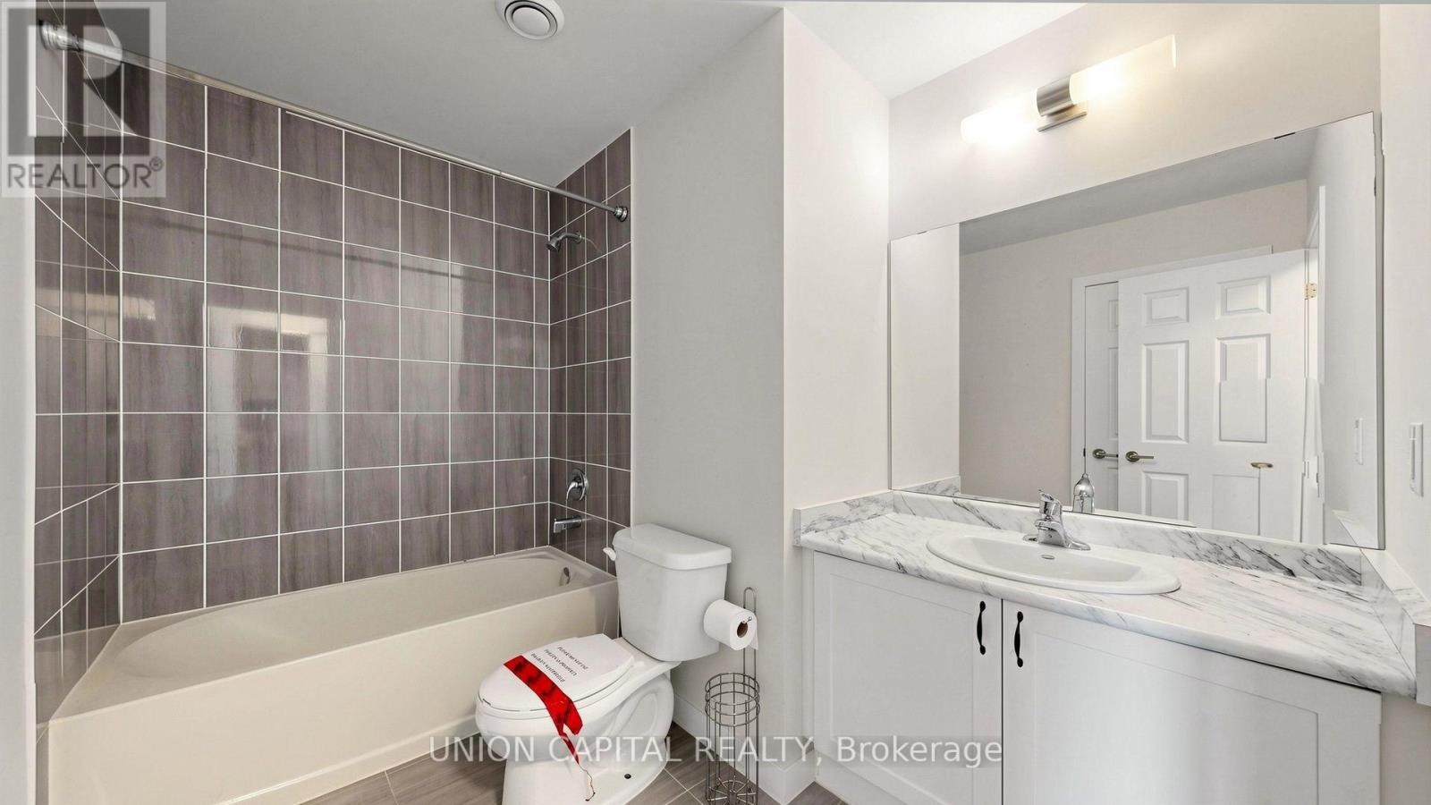 9 - 6 Bicknell Avenue, Toronto, Ontario  M6M 0B4 - Photo 9 - W13853886