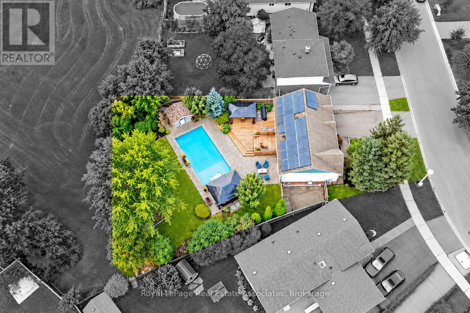 829 Willow Avenue, Milton, Ontario  L9T 3E5 - Photo 4 - W13853912