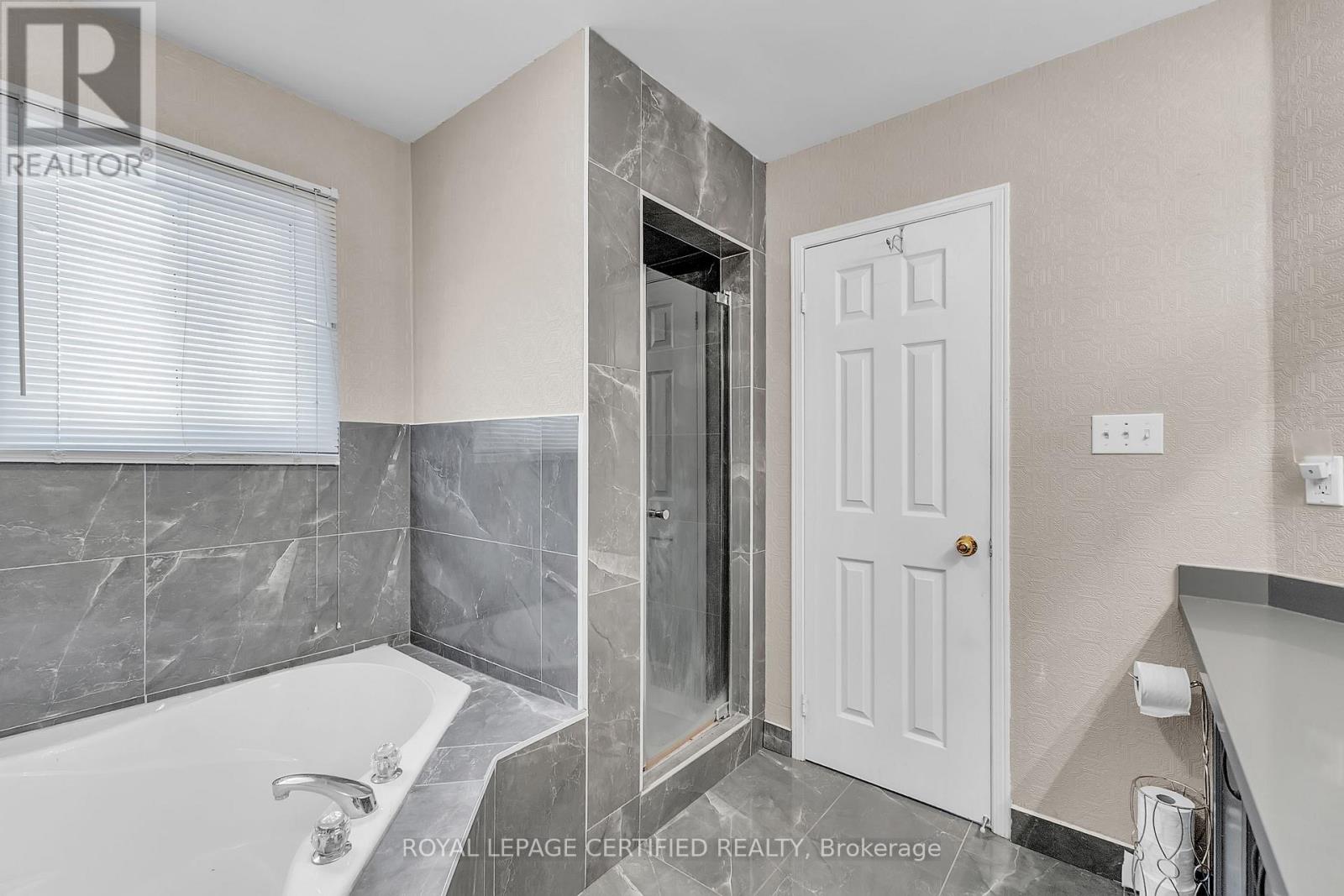 17 Chestermere Crescent, Brampton, Ontario  L7A 2E8 - Photo 19 - W13853920