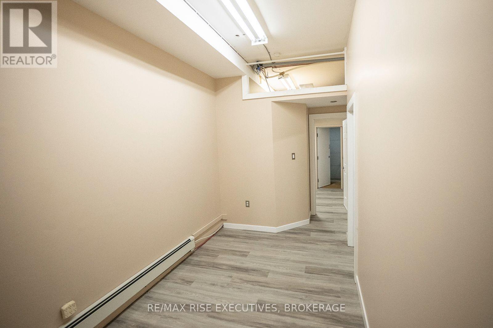 8 - 637 Norris Court, Kingston, Ontario  K7P 2R9 - Photo 4 - X13851664