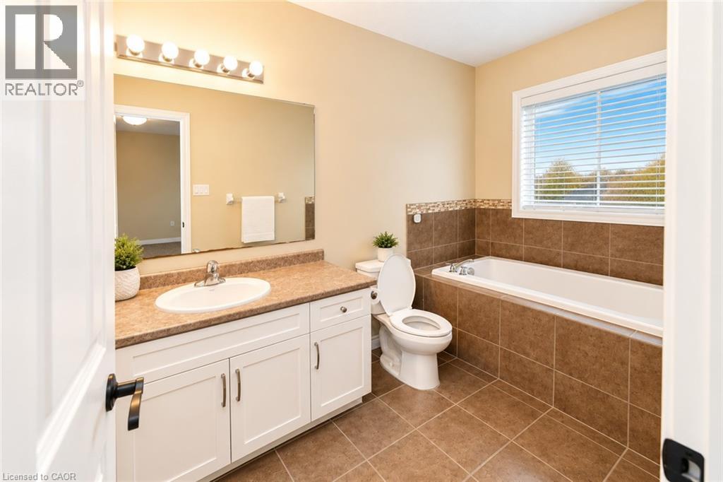 4 Drone Crescent, Guelph, Ontario  N1K 0C1 - Photo 12 - 40866738