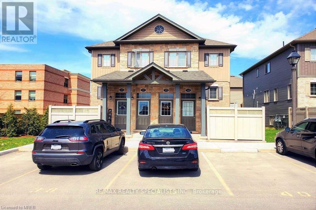 41 - 3200 SINGLETON AVENUE