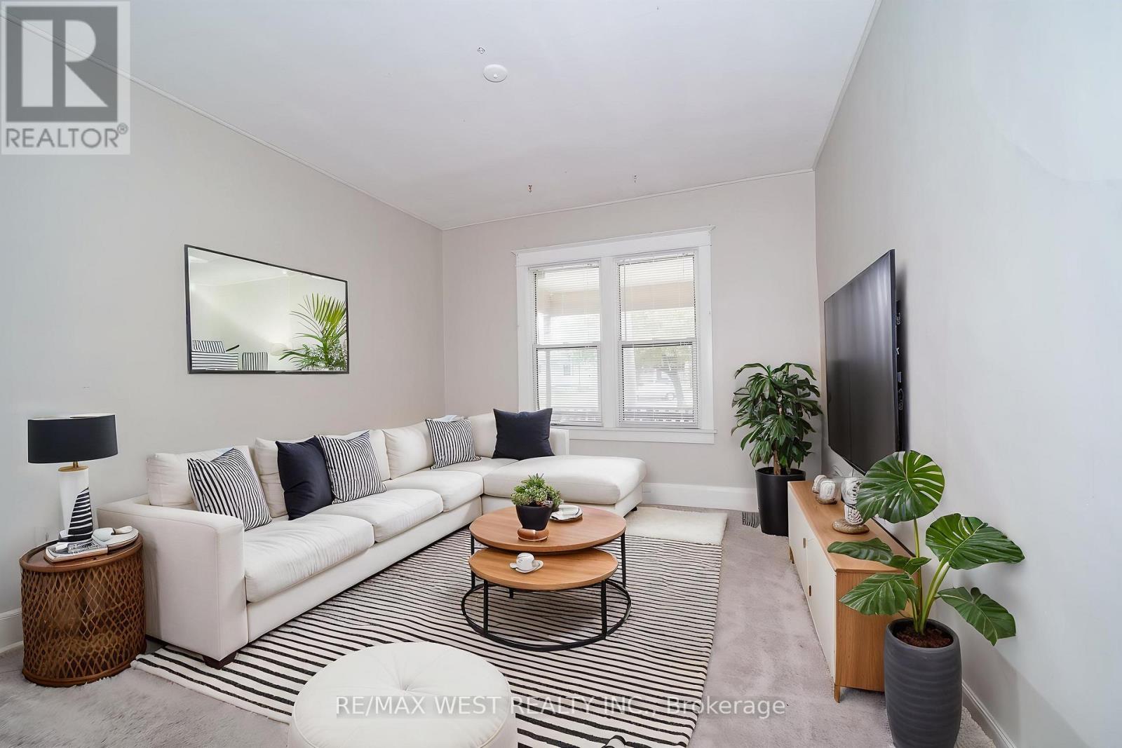 133 Clarke Street, Oshawa, Ontario  L1H 5G1 - Photo 3 - E13765894