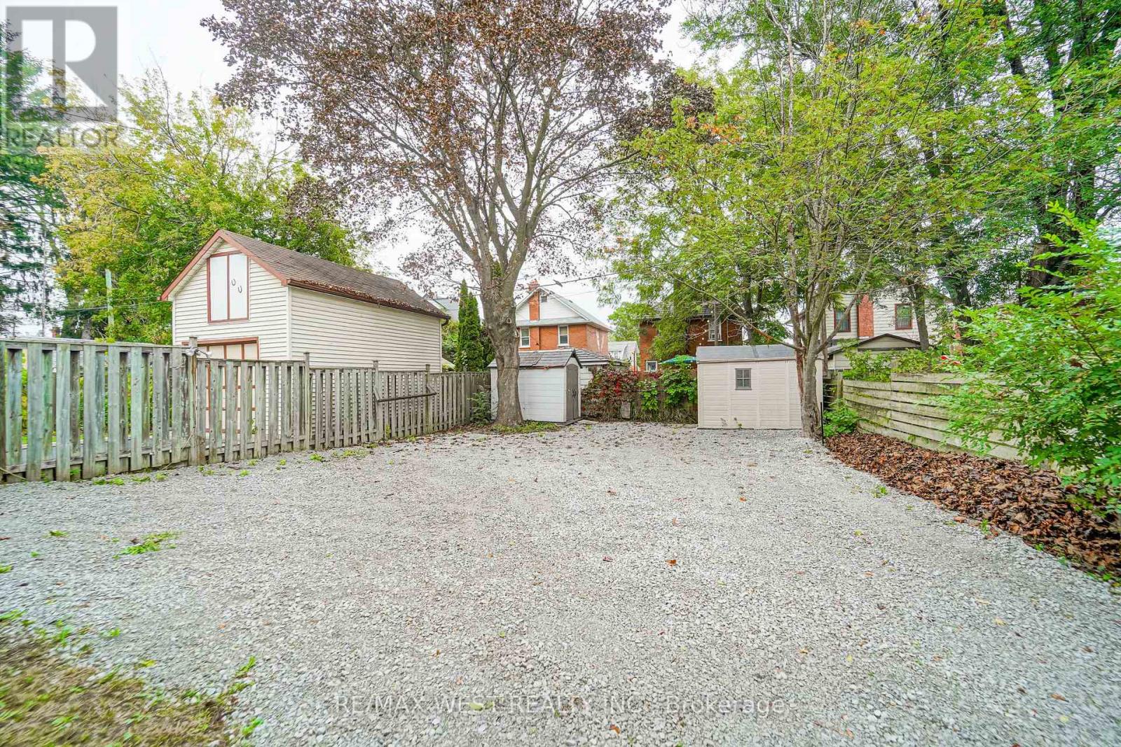 133 Clarke Street, Oshawa, Ontario  L1H 5G1 - Photo 9 - E13765894