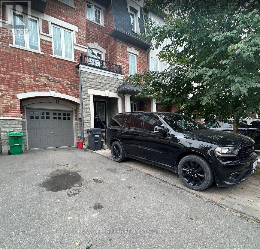 11 SPRUCEWOOD ROAD, Brampton, Ontario
