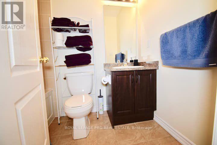11 Sprucewood Road, Brampton, Ontario  L6Z 0J3 - Photo 9 - W13850572