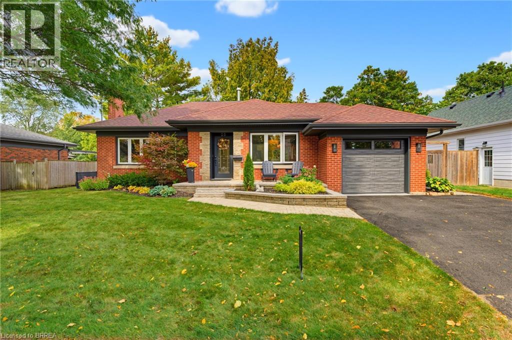 25 ELM Street, Brantford, Ontario