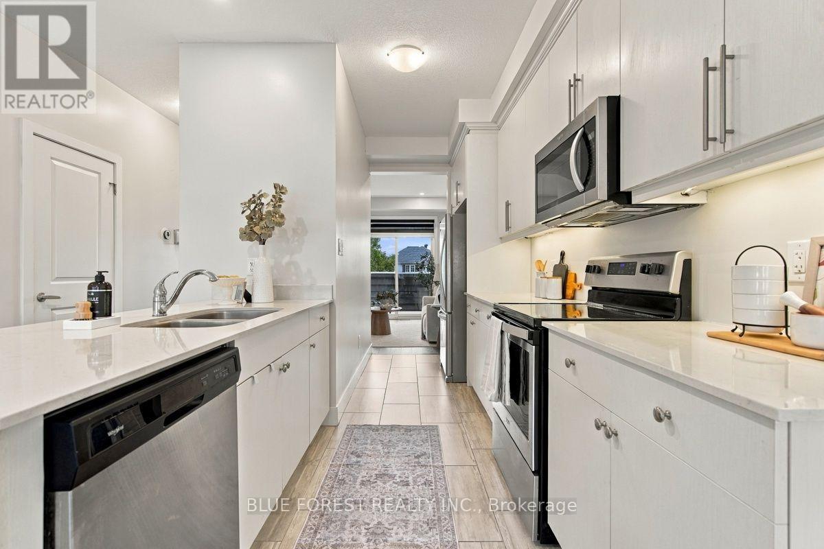2112 Meadowgate Boulevard, London South, Ontario  N6M 0H5 - Photo 13 - X13854008